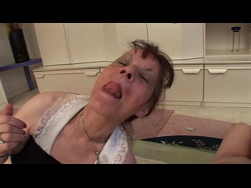 ❤️ Duas avós e um avô têm um ménage à trois Sexo vídeo em porno pt.villagesexvideos.ru ❌